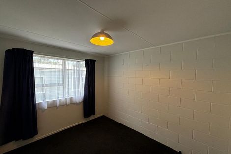 Photo of property in 31 Cumberland Street, Merrilands, New Plymouth, 4312