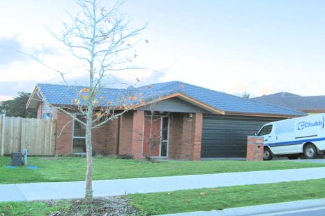 Photo of property in 3 Neaptide Close, Red Beach, 0932