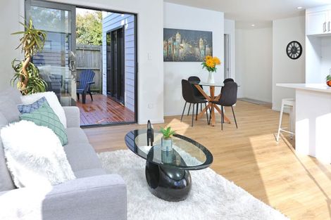 Photo of property in 538a Swanson Road, Ranui, Auckland, 0612