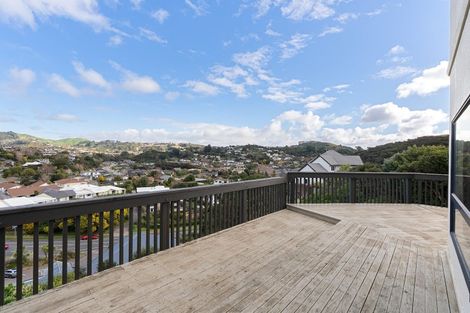 Photo of property in 60 Molyneux Close, Whitby, Porirua, 5024