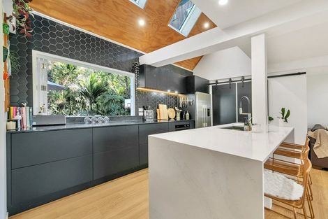 Photo of property in 186c Woodlands Park Road, Titirangi, Auckland, 0604