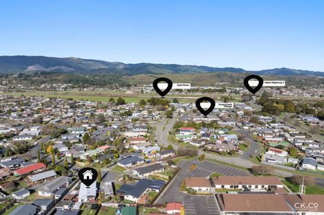 Photo of property in 22 Denver Grove, Totara Park, Upper Hutt, 5018