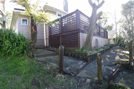 Photo of property in 98 Glenpark Avenue, Frankleigh Park, New Plymouth, 4310