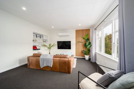 Photo of property in 53 Handyside Street, Tawa, Wellington, 5028