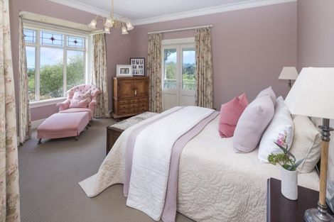 Photo of property in 6 Griggs Road, Whitford, Howick, 2571