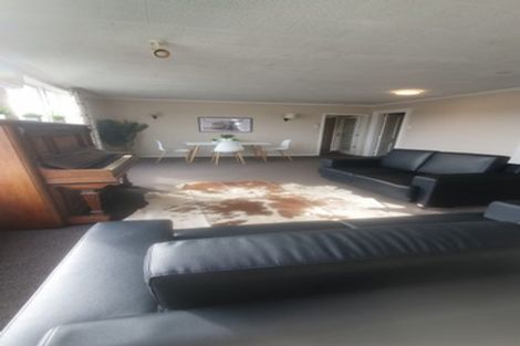 Photo of property in 11 Vogel Street, Mount Victoria, Wellington, 6011