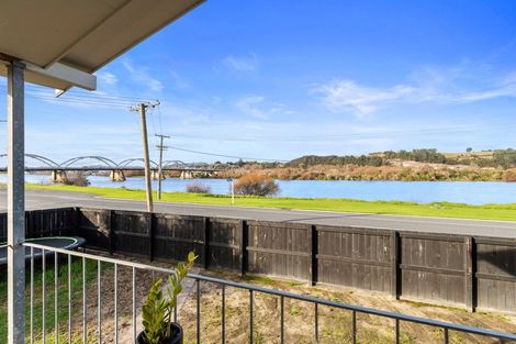 Photo of property in 28 Riverview Road, Huntly, 3700