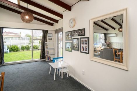 Photo of property in 52 Fergusson Street, Stoke, Nelson, 7011