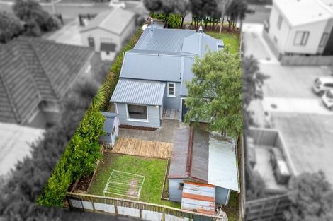 Photo of property in 75 Raukawa Street, Stokes Valley, Lower Hutt, 5019