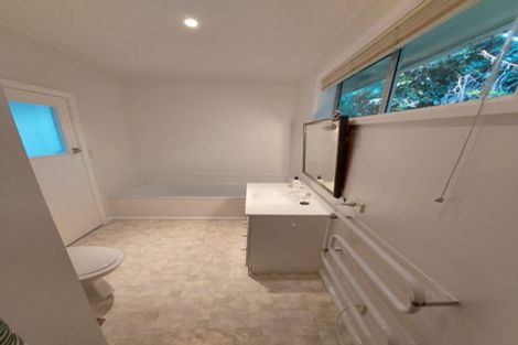 Photo of property in 7 Glenville Road, Karaka Bays, Wellington, 6022