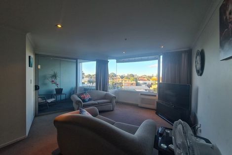 Photo of property in 302/332 Maunganui Road, Mount Maunganui, 3116