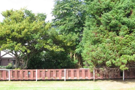 Photo of property in 25 Glen Norman Avenue, Henderson, Auckland, 0610