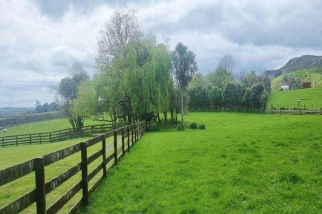 Photo of property in 233 North Manakau Road, Manakau, Levin, 5573