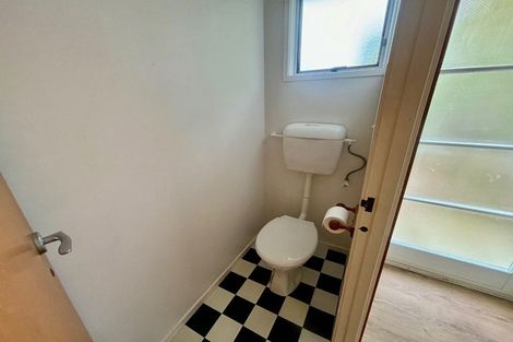 Photo of property in 1/114 Canongate Street, Birkdale, Auckland, 0626