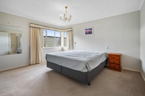Photo of property in 8 Shakespeare Way, Kelvin Grove, Palmerston North, 4414