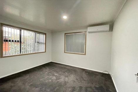Photo of property in 3/4 Oxford Road, Manurewa, Auckland, 2102