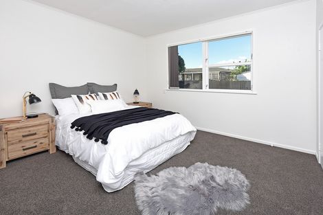 Photo of property in 54 Gainsborough Street, Manurewa, Auckland, 2102
