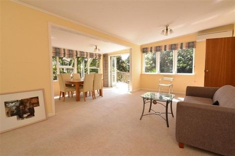 Photo of property in 50 Otitori Bay Road, Titirangi, Auckland, 0604
