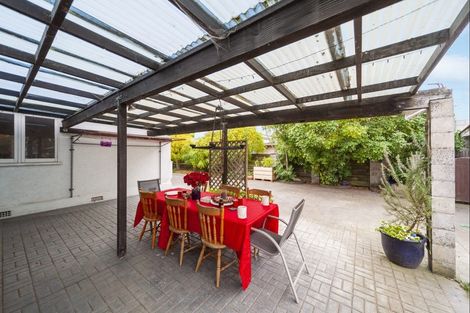 Photo of property in 24 Anzac Avenue, Onekawa, Napier, 4110
