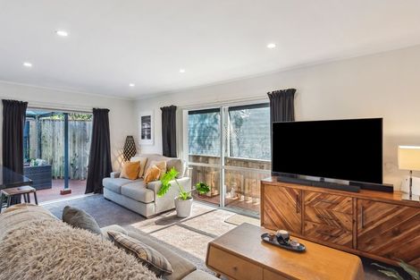 Photo of property in 22a Kapiti Road, Paraparaumu, 5032