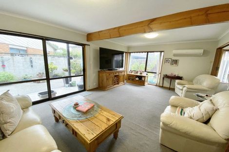 Photo of property in 4 Elvira Court, Bishopdale, Christchurch, 8053