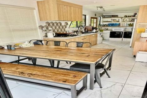 Photo of property in 133 Oreil Avenue, West Harbour, Auckland, 0618