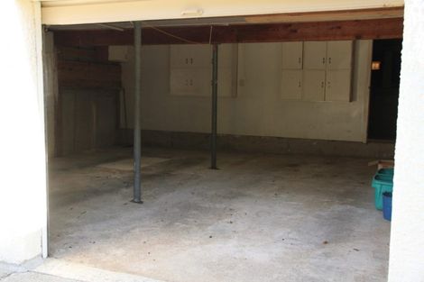 Photo of property in 127 Parkvale Road, Karori, Wellington, 6012