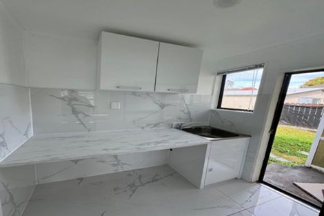 Photo of property in 1/83 Luanda Drive, Ranui, Auckland, 0612