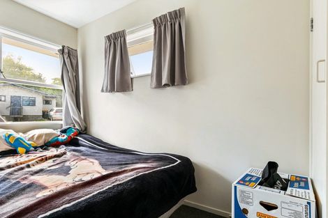 Photo of property in 86 Barrys Road, Glendene, Auckland, 0602