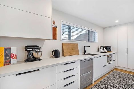 Photo of property in 13 Angus Place, Rangiora, 7400