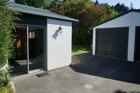 Photo of property in 32 Landsdowne Terrace, Cashmere, Christchurch, 8022