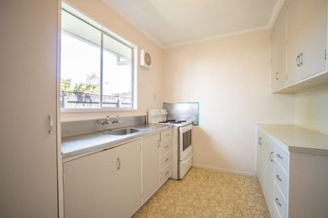 Photo of property in 4/10 Kowhai Avenue, Takaro, Palmerston North, 4410