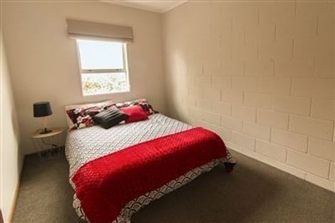 Photo of property in 37u2 Frankmoore Avenue, Johnsonville, Wellington, 6037