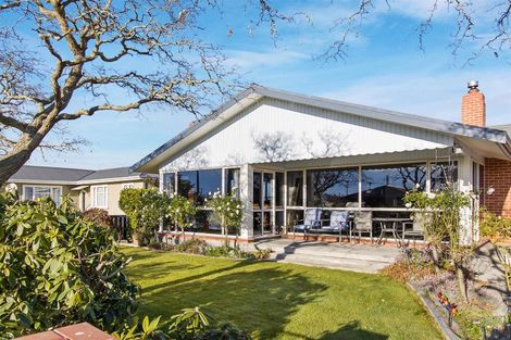 Photo of property in 24 Rugby Street, Waimate, 7924