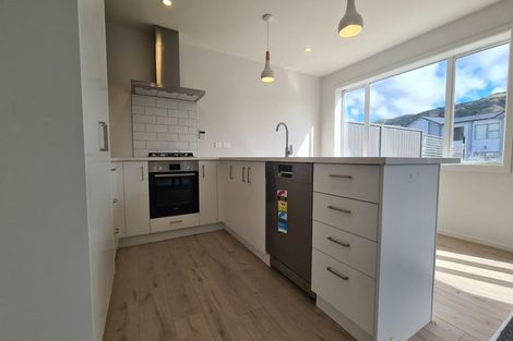 Photo of property in 15 Kamana Way, Kenepuru, Porirua, 5022