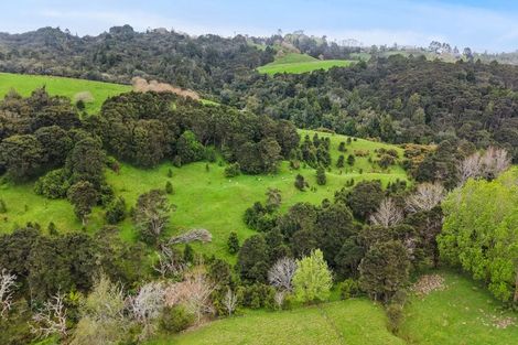 Photo of property in 44 Sandstone Road, Whitford, Manurewa, 2576