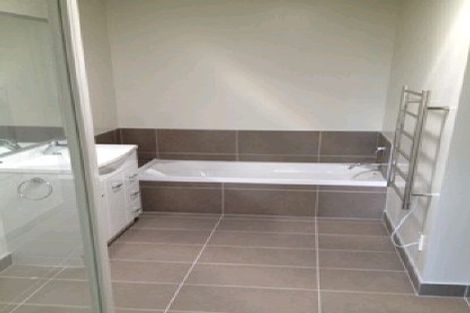 Photo of property in 52 Popokatea Drive, Takanini, 2112