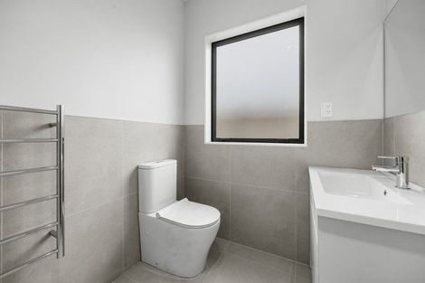 Photo of property in 4 Wild Flower Way, Karaka, Papakura, 2113