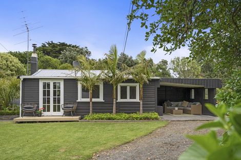 Photo of property in 46 Fox Street, Opunake, 4616