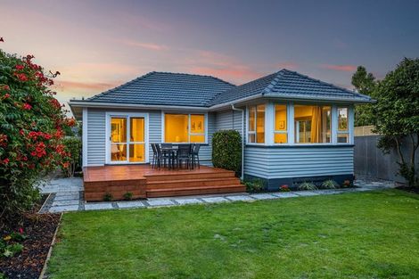 Photo of property in 3 Sealy Place, Bryndwr, Christchurch, 8053