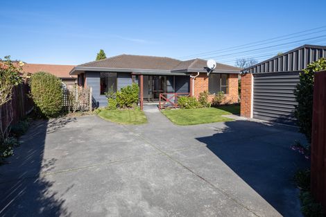 Photo of property in 83 Middlepark Road, Sockburn, Christchurch, 8042