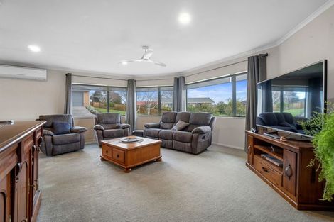 Photo of property in 7 Totara Place, Te Kauwhata, 3710