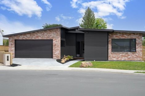 Photo of property in 3 Whakahaumako Road, Leamington, 3495