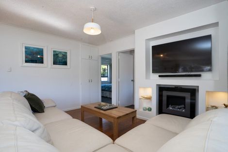 Photo of property in 18 Haywards Lane, Duvauchelle, 7581