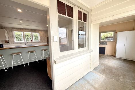 Photo of property in 63 Elles Road, Otautau, 9610