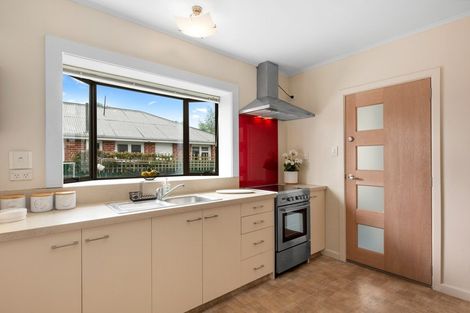 Photo of property in 40 Grimseys Road, Redwood, Christchurch, 8051