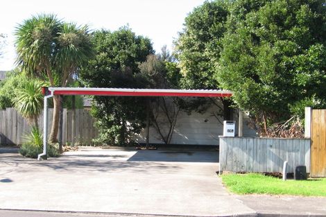 Photo of property in 19a Glenhaven Place, Te Atatu Peninsula, Auckland, 0610