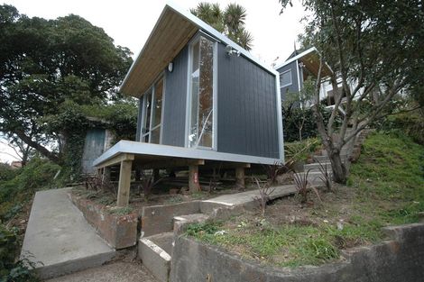 Photo of property in 66 Kelburn Parade, Kelburn, Wellington, 6012