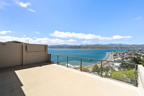 Photo of property in 29b Newport Terrace, Seatoun, Wellington, 6022