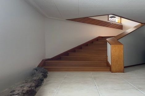 Photo of property in 50 Sylvia Road, Hillcrest, Auckland, 0627